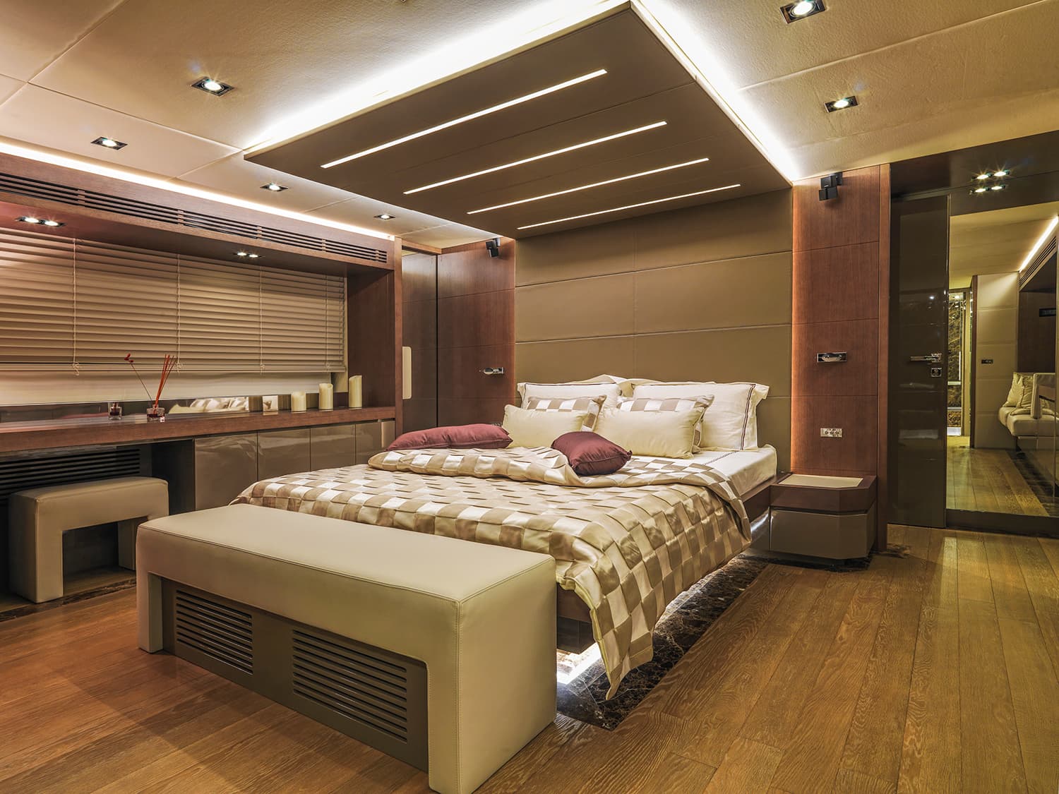 Amer 94 Ultra Luxury Motor Yacht (12) photo 5