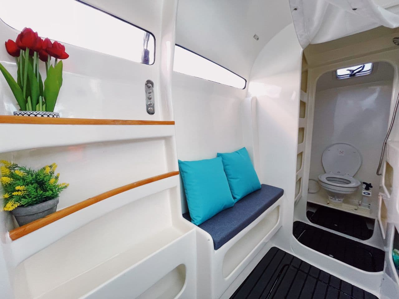 Rubylite 31ft Charter photo 4