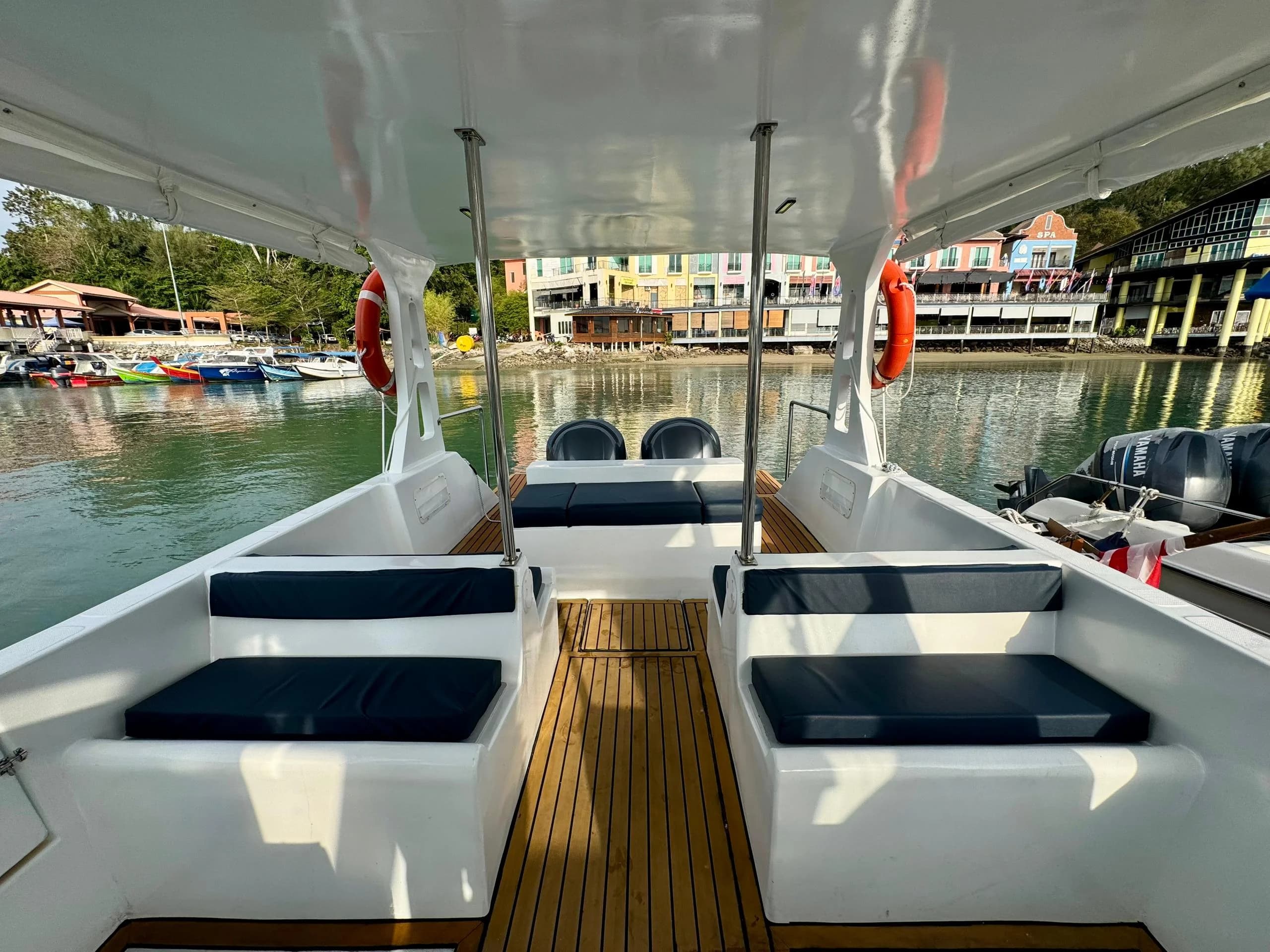Private Standard Speedboat 6pax 5hr (audio+toilet) photo 2
