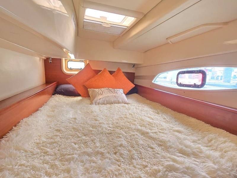 Leopard 39 Luxury Power Cat (12-15) photo 5