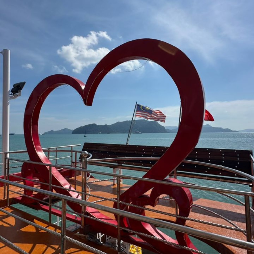 Beauty Princess day cruise — photo 4 of 6