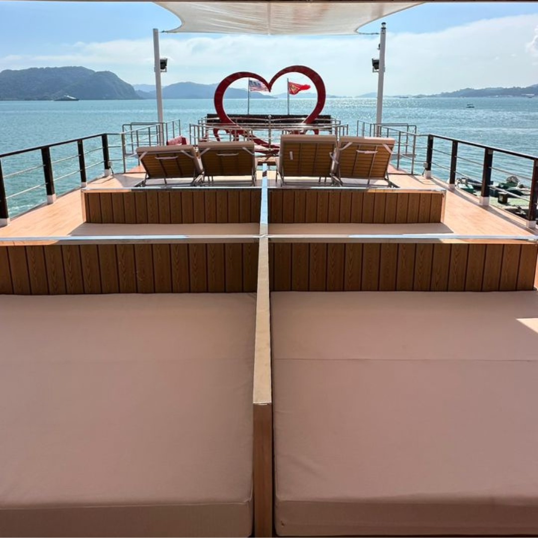 Beauty Princess sunset cruise — photo 3 of 4