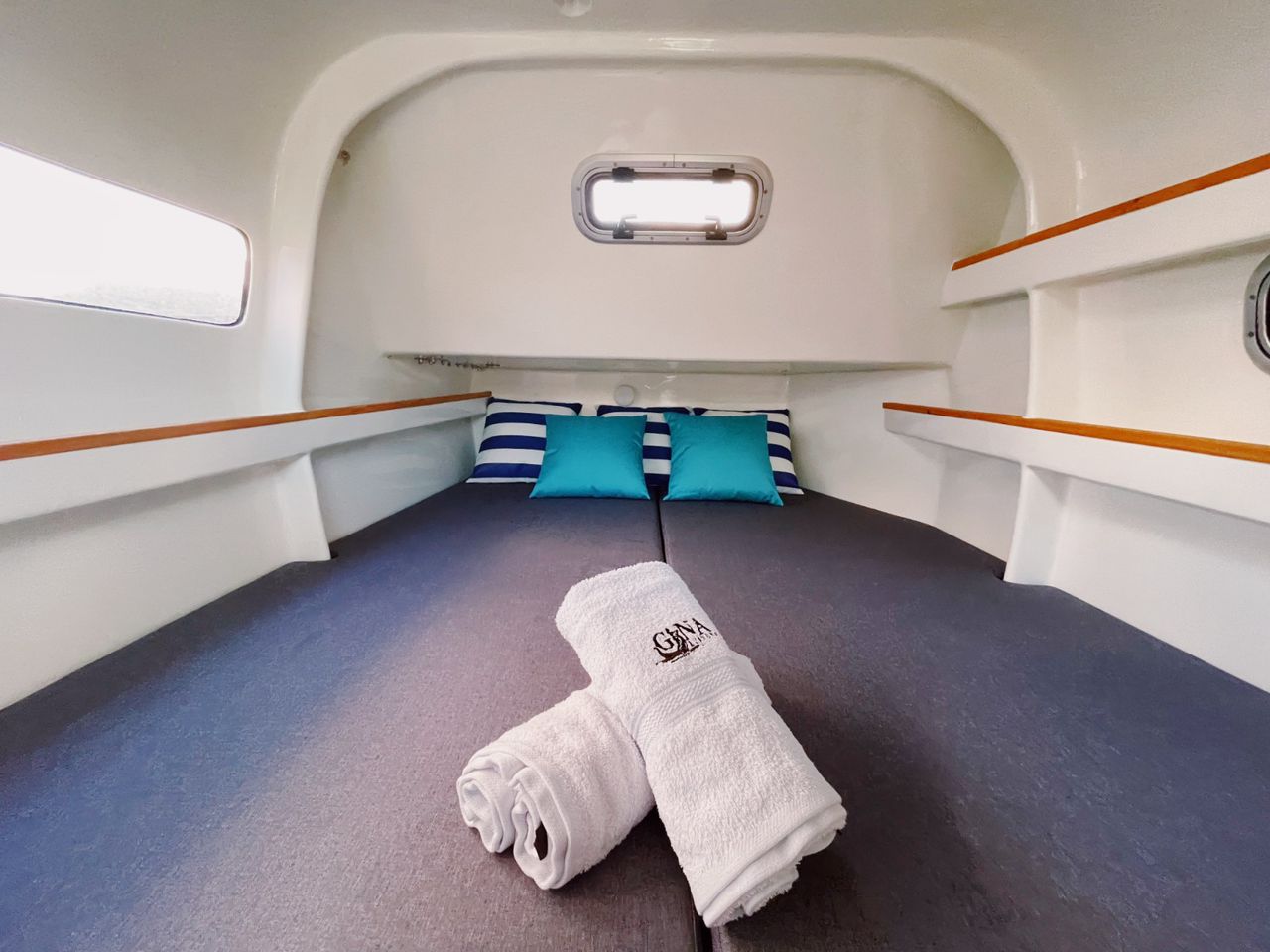Rubylite 31ft Charter — photo 3 of 12