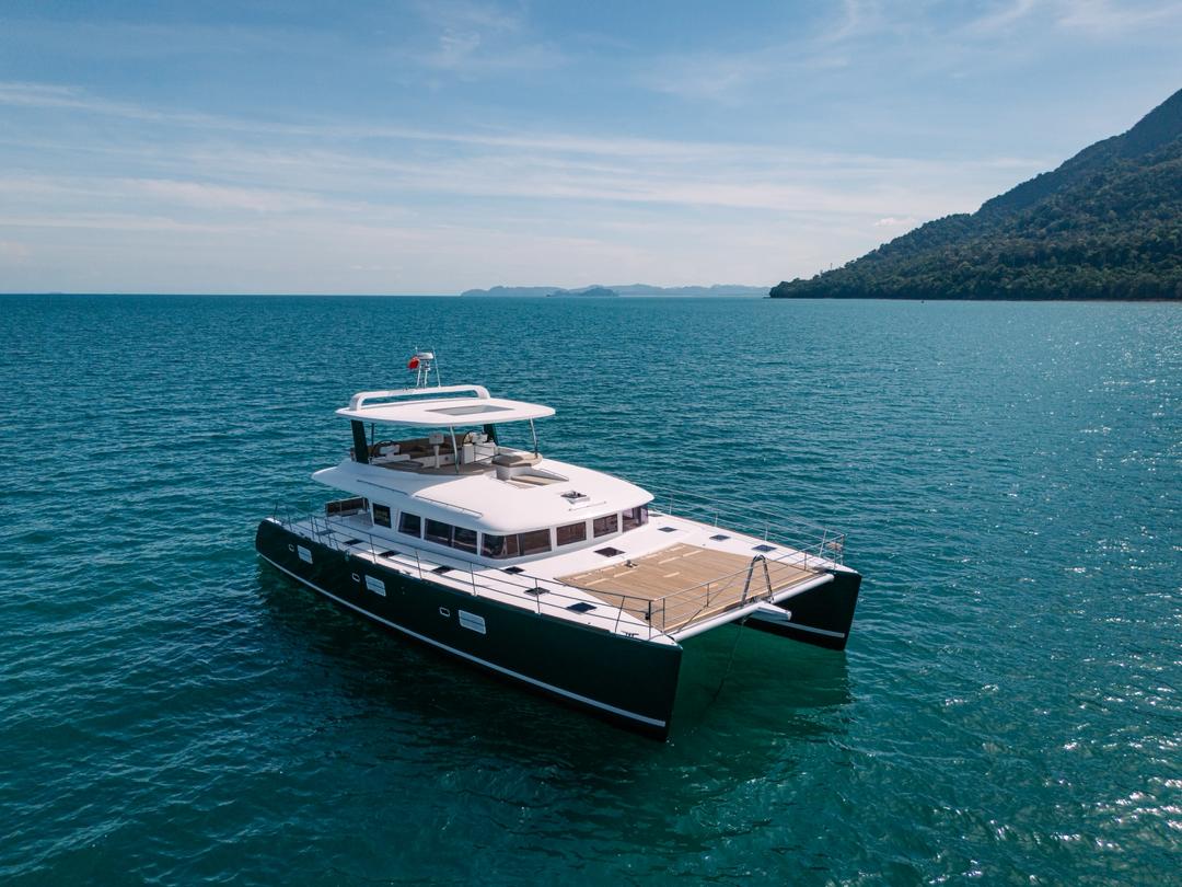Lagoon 620 Luxury Bareboat