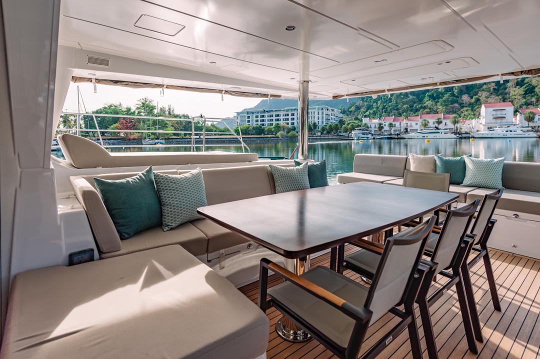 Lagoon 620 Luxury Power Cat bareboat (12-20) — photo 6 of 8