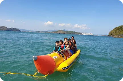 Banana Boat Private 1hr photo 5