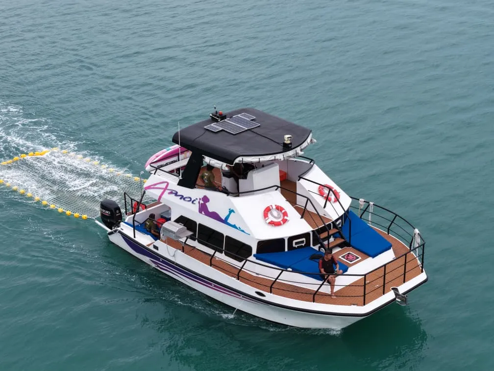 Private Premium Amoi 2 Catamaran 5hr (A/C)