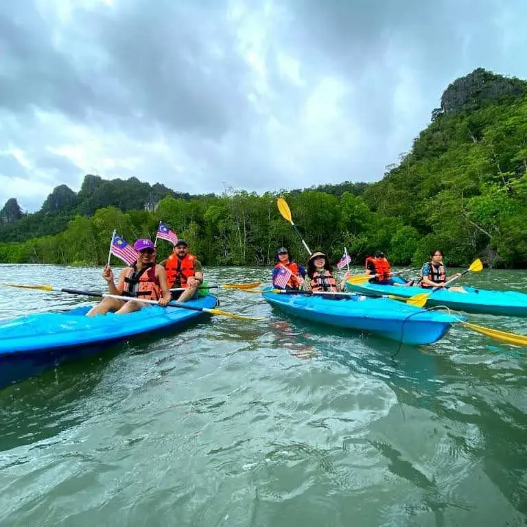 Kilim Geoforest Mangrove Kayaking 4hr (min 2pax) photo 3