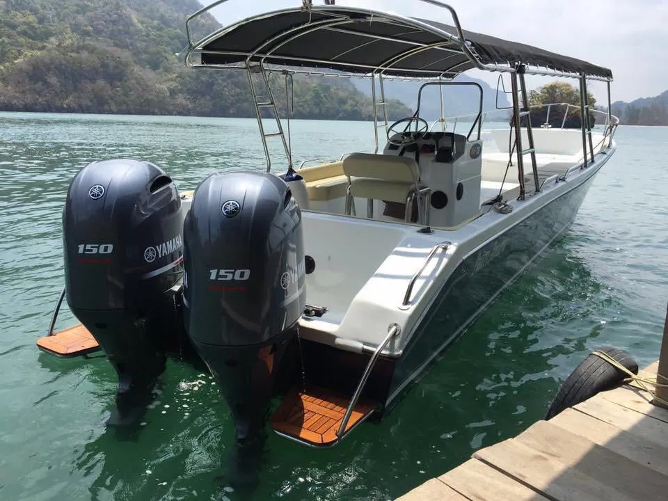Mangrove Private Premium Boat photo 2