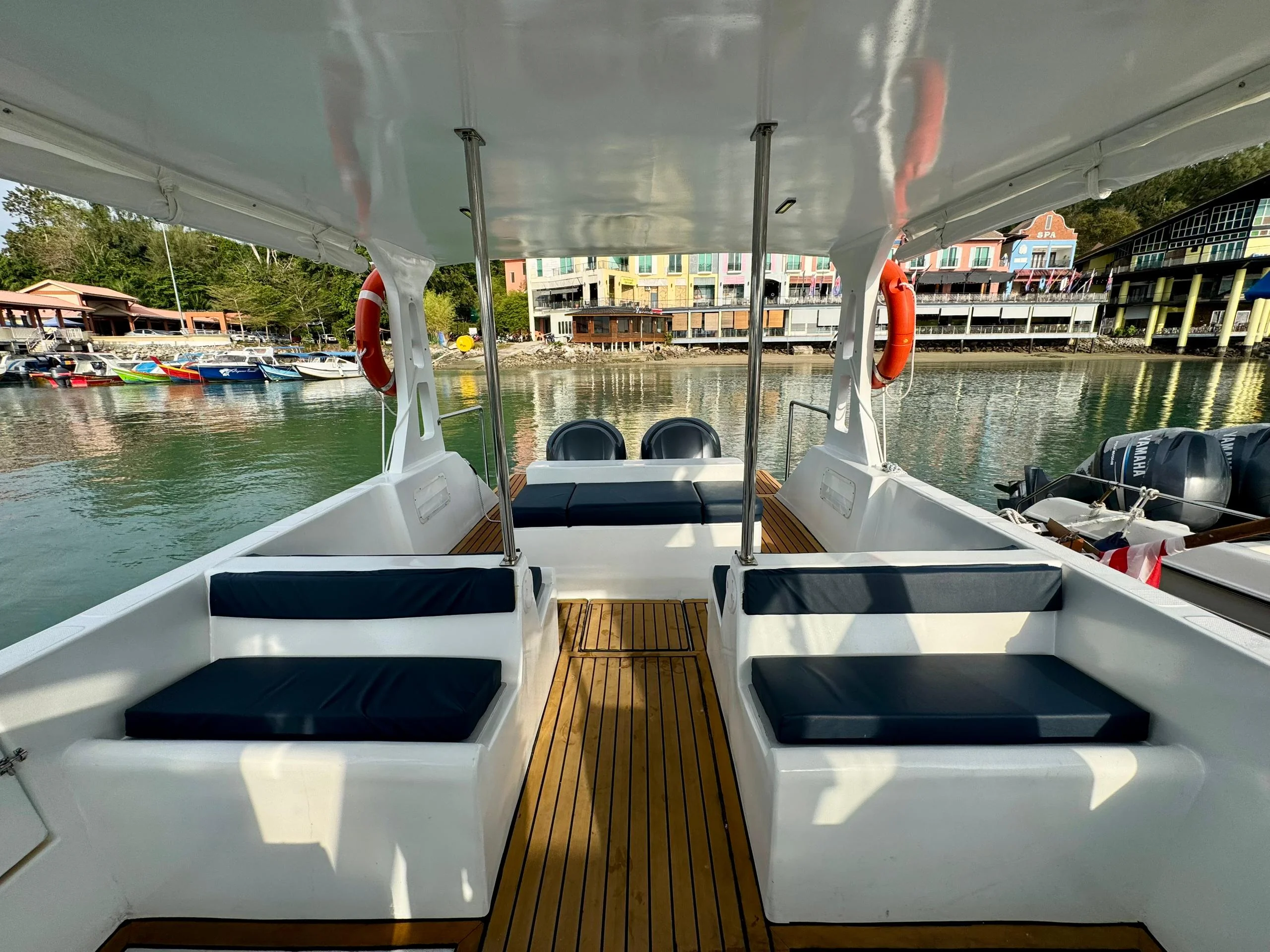 Private Standard Speedboat 6pax 5hr (audio+toilet) photo 2