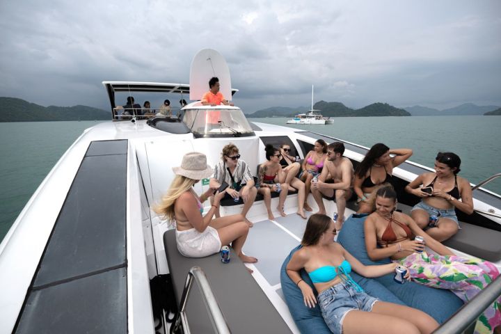 Fairlady Flybridge Yacht (15-30) — photo 4 of 5
