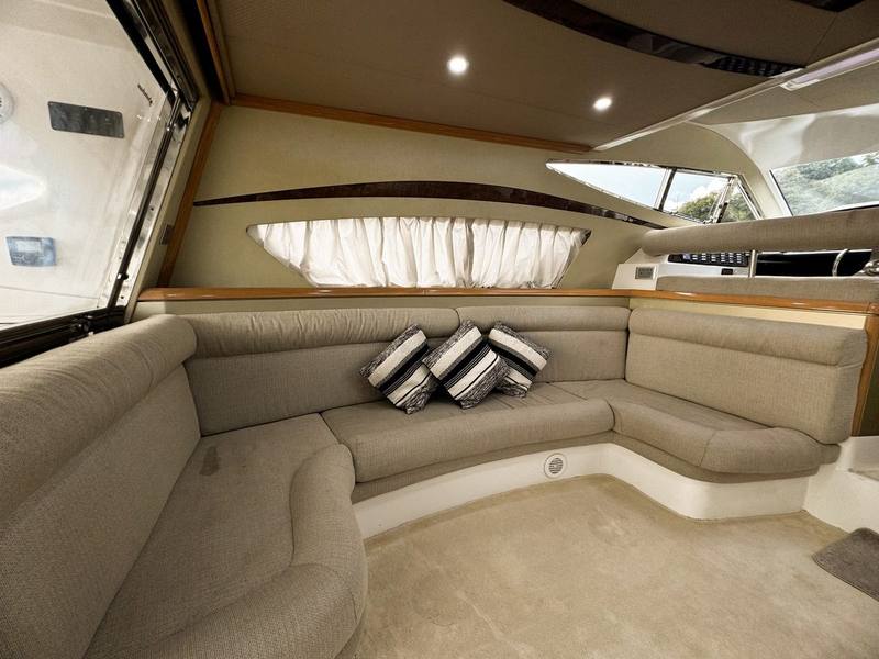 Ferretti 46 Luxury Motor Yacht (10) — photo 7 of 8