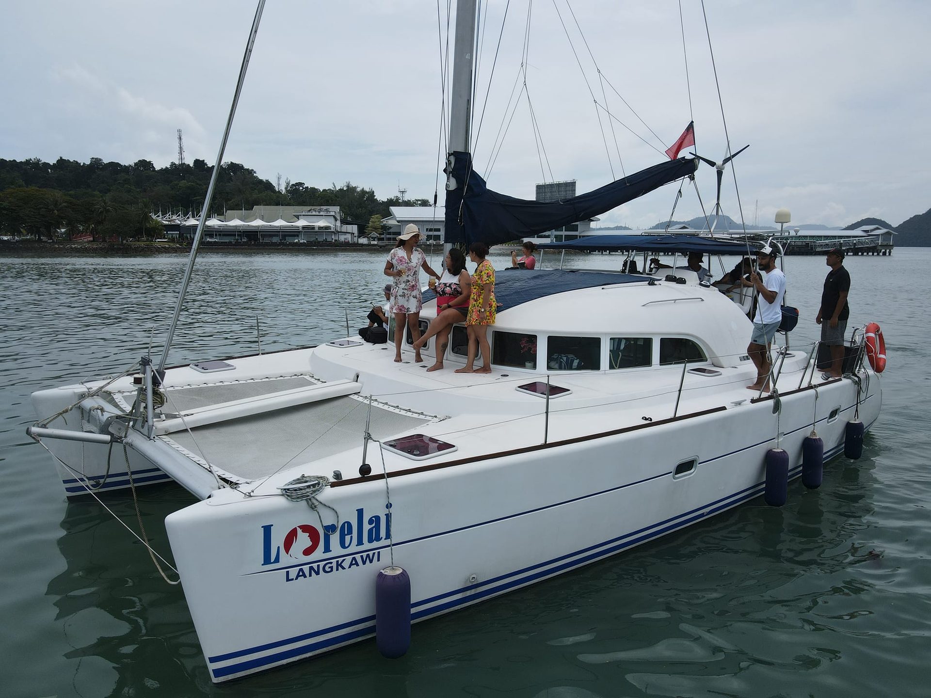 Lorelai Sailing Cat