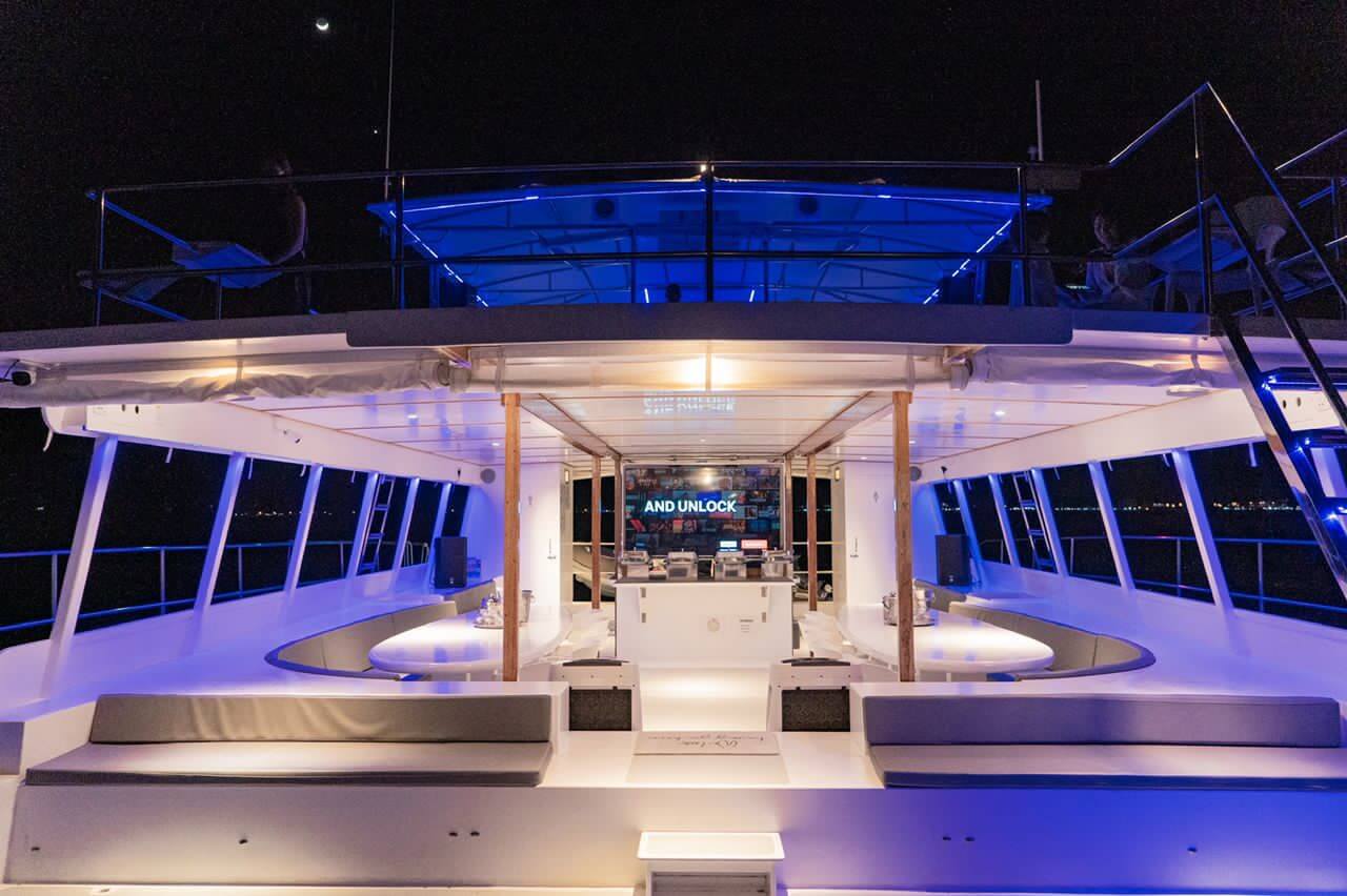 Ocean Magic Catamaran (15-35) — photo 5 of 5