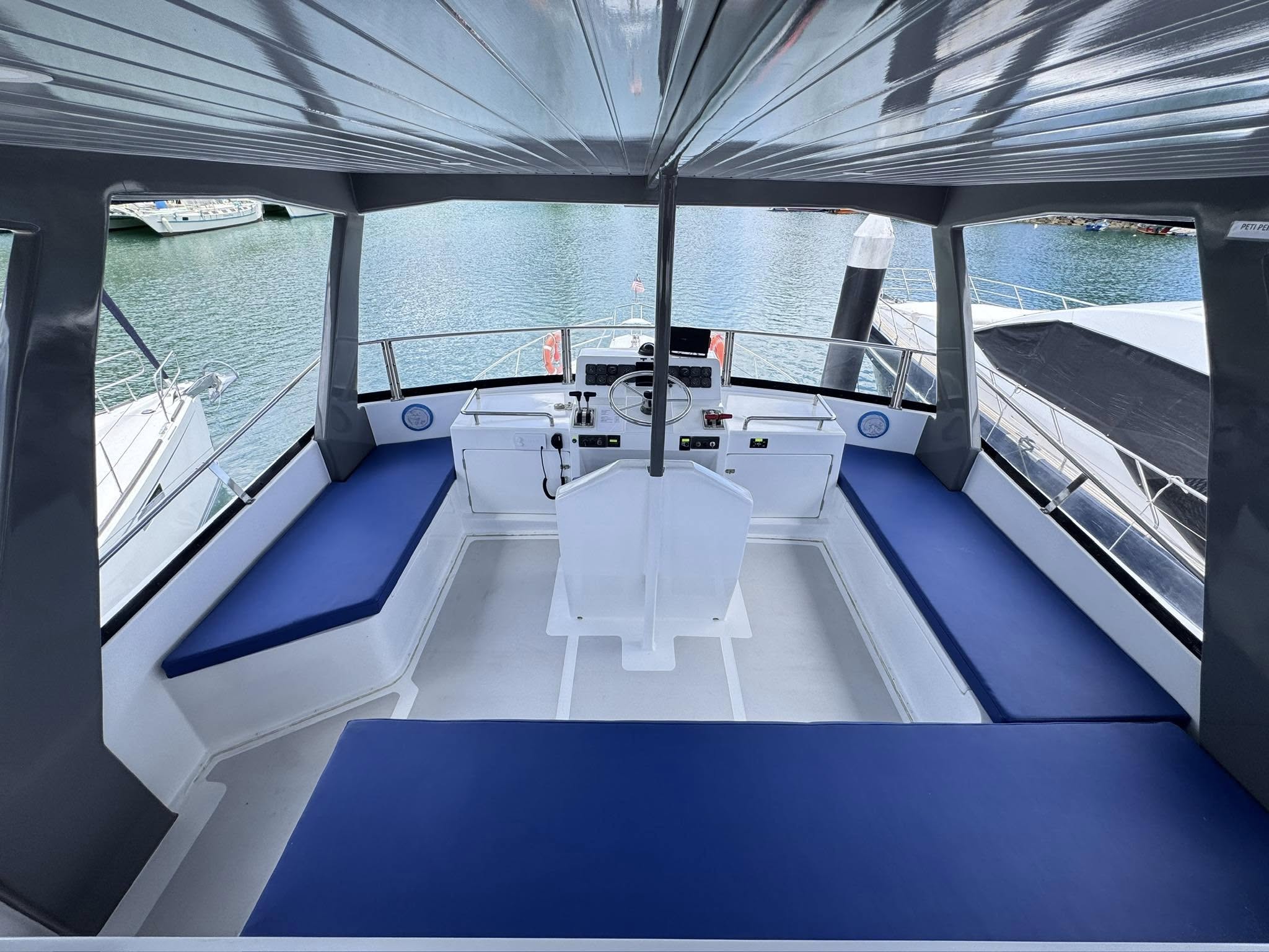 One & Only 53 Motor Yacht bareboat (33) — photo 3 of 6