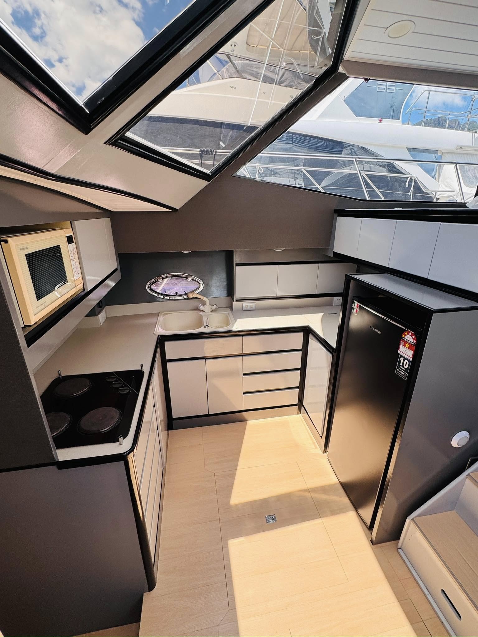 One & Only 53 Motor Yacht bareboat (33) — photo 4 of 6